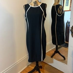 Kasper Women's Sleeveless Jewel Neck Stretch Crepe